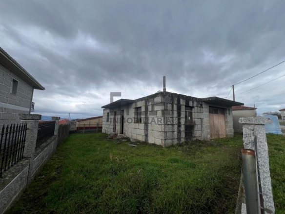 VENTA CONSTRUCCIÓN PIEDRA EN A MERCA