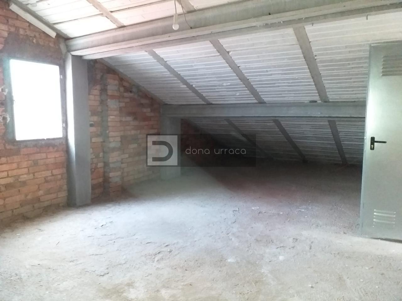 VENTA DE BUHARDILLA
