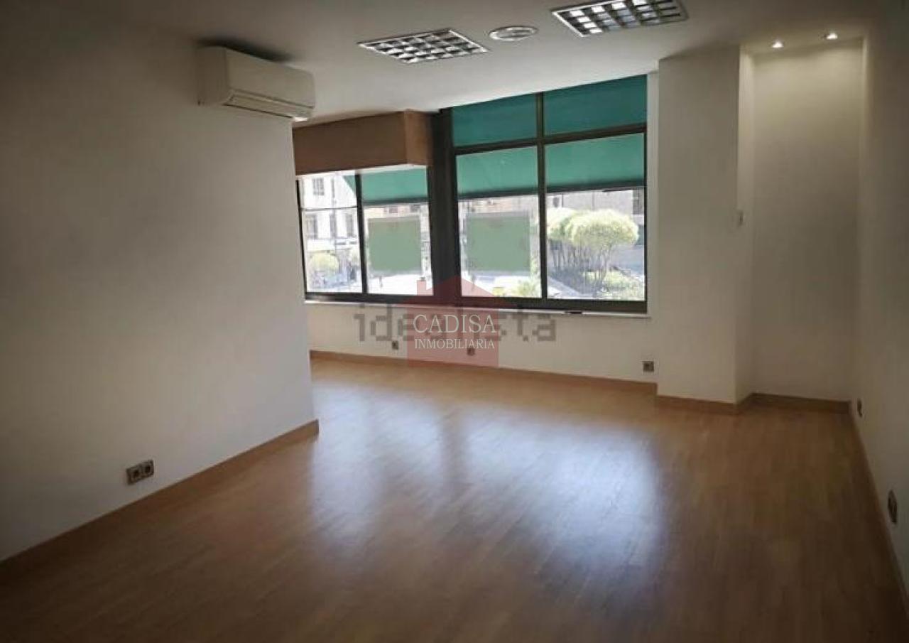 174307479126100027444_174307444209 LOCAL EN ALQUILER CÉNTRICO, IDEAL OFICINAS.REF:L4118