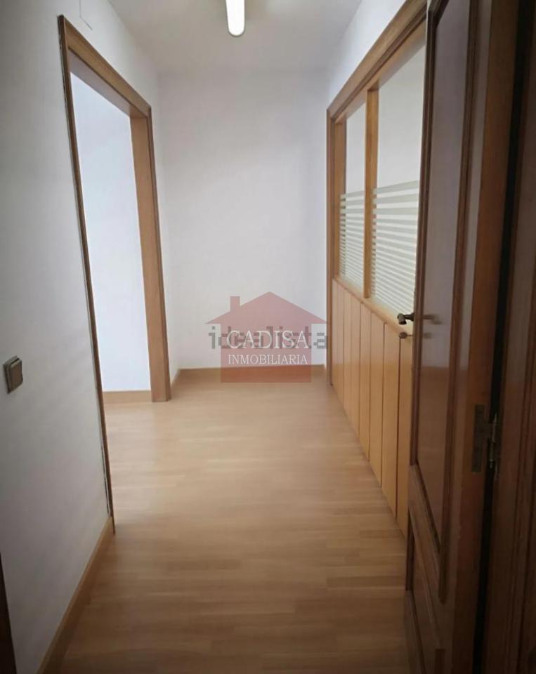 174307479207200027444_174307417635 LOCAL EN ALQUILER CÉNTRICO, IDEAL OFICINAS.REF:L4118