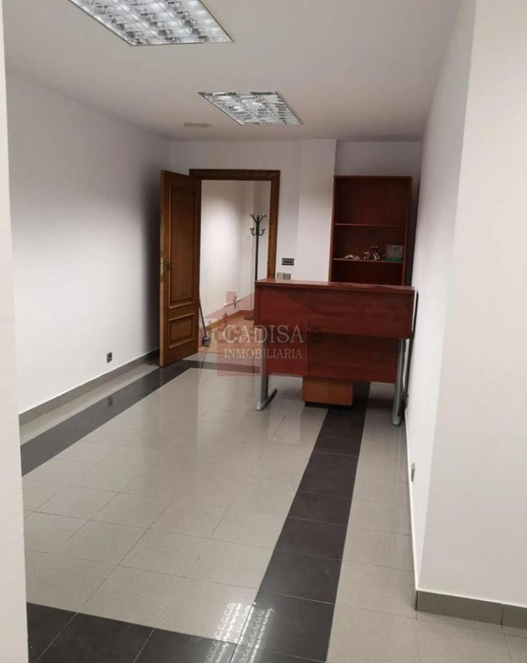 174307479261000027444_174307417611 LOCAL EN ALQUILER CÉNTRICO, IDEAL OFICINAS.REF:L4118
