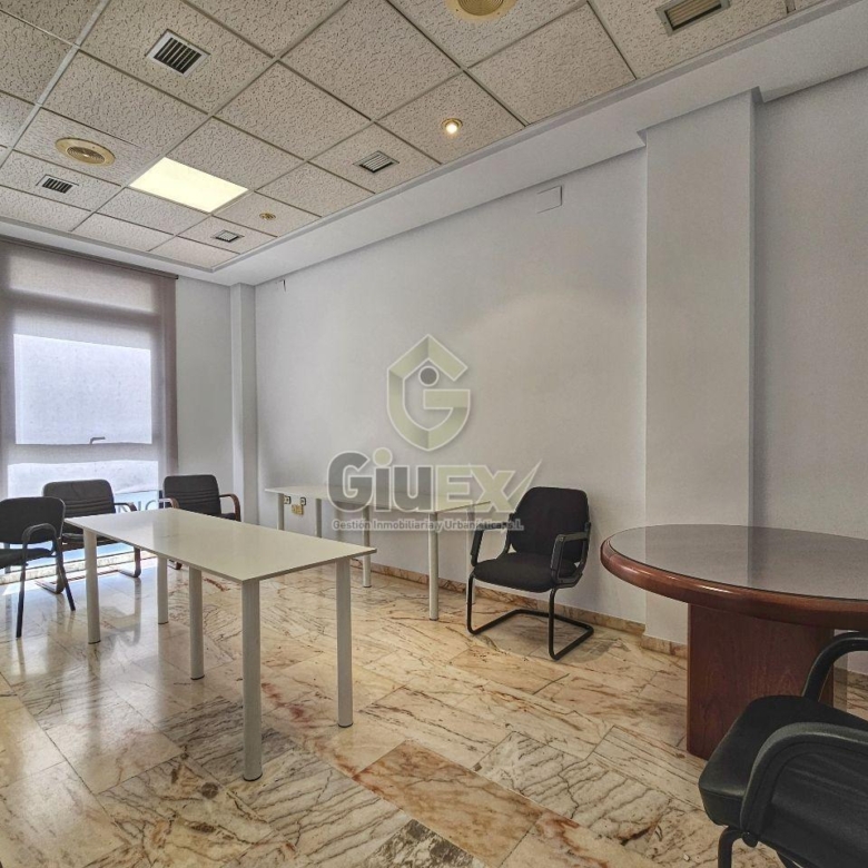 Oficina en Cáceres