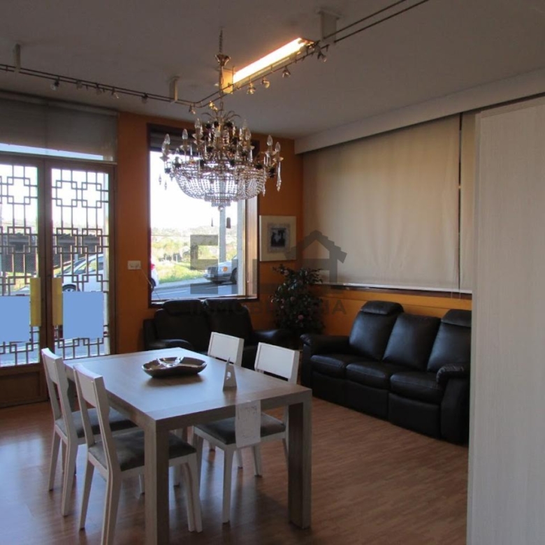 ALQUILER LOCAL 300M2 PIÑEIRAL