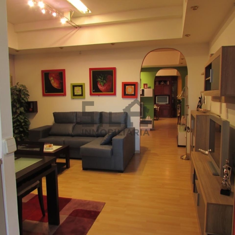 ALQUILER LOCAL 300M2 PIÑEIRAL
