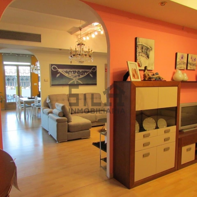 ALQUILER LOCAL 300M2 PIÑEIRAL