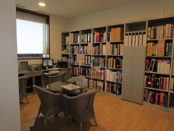 ALQUILER LOCAL 300M2 PIÑEIRAL