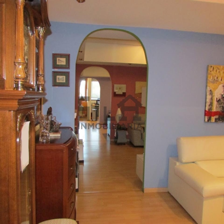 ALQUILER LOCAL 300M2 PIÑEIRAL