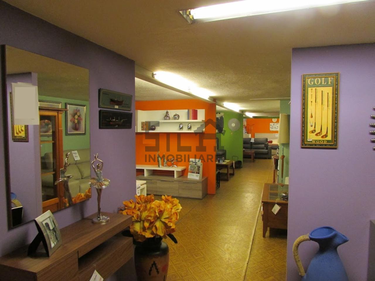 ALQUILER LOCAL 300M2 PIÑEIRAL