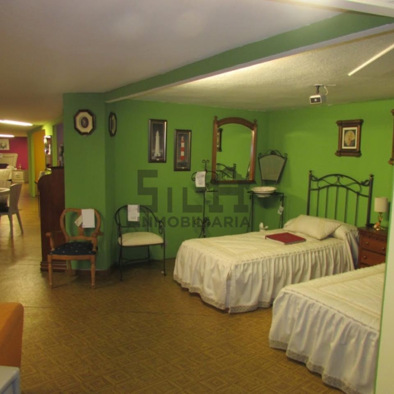 ALQUILER LOCAL 300M2 PIÑEIRAL