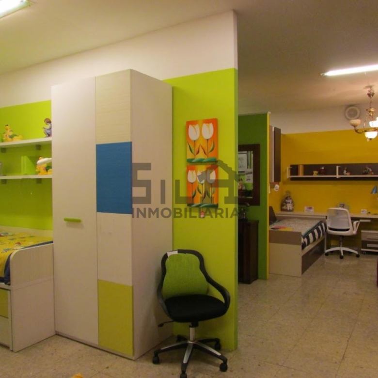 ALQUILER LOCAL 300M2 PIÑEIRAL