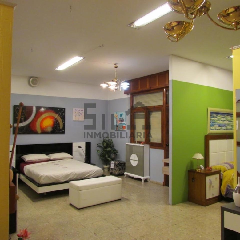 ALQUILER LOCAL 300M2 PIÑEIRAL