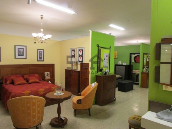 ALQUILER LOCAL 300M2 PIÑEIRAL