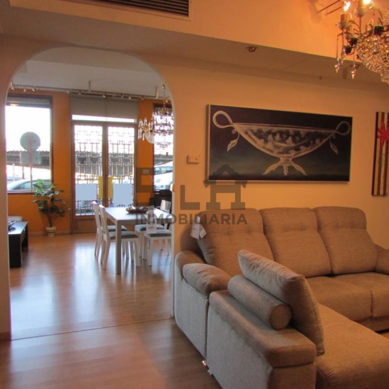 ALQUILER LOCAL 300M2 PIÑEIRAL