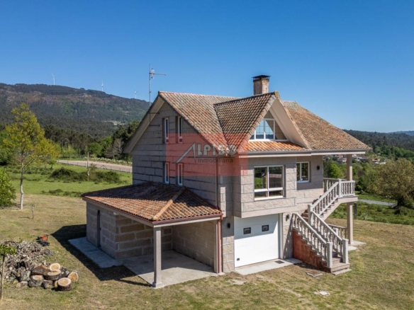 Chalet en Carballiño (O)