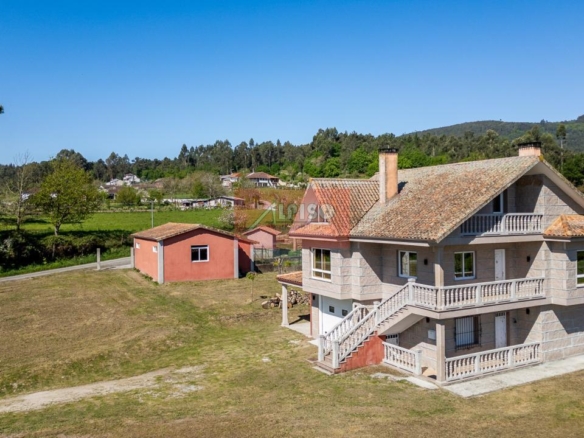 Chalet en Carballiño (O)