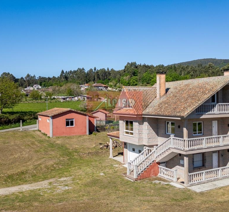 Chalet en Carballiño (O)