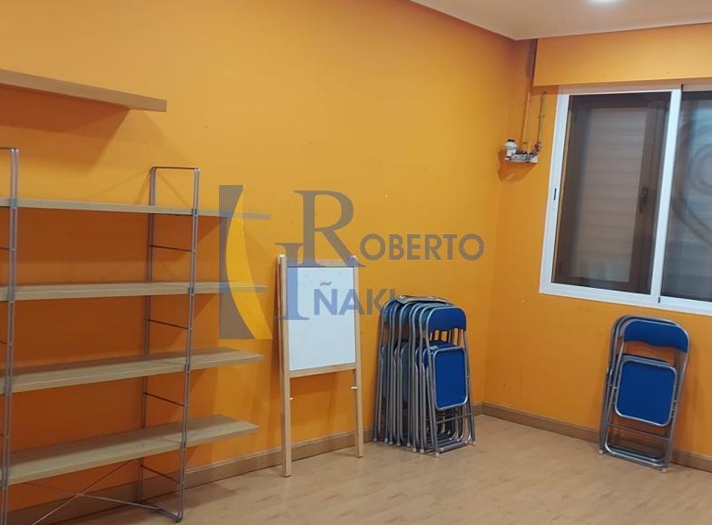 LOCAL DE 150 M² ACONDICIONADO