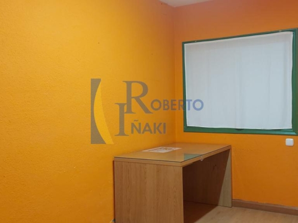 LOCAL DE 150 M² ACONDICIONADO