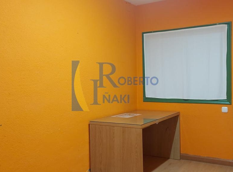 LOCAL DE 150 M² ACONDICIONADO