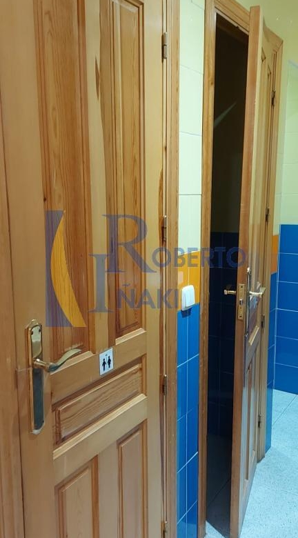 LOCAL DE 150 M² ACONDICIONADO