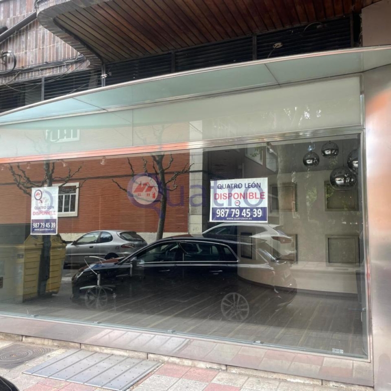 Gran local en alquiler en el centro de la ciudad, Plaza Jardín de San Francisco