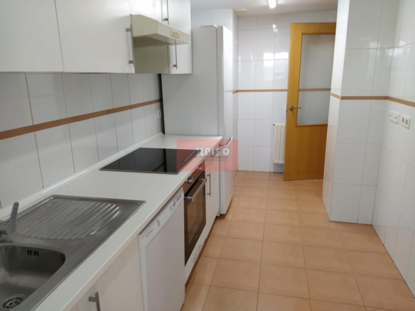 Piso en rentabilidad Urb. Residencia