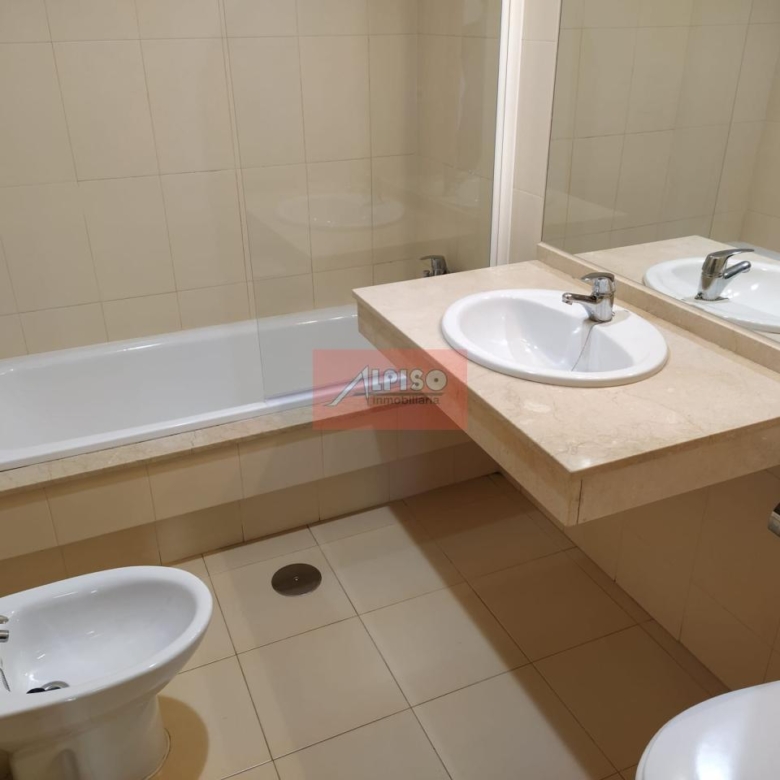 Piso en rentabilidad Urb. Residencia