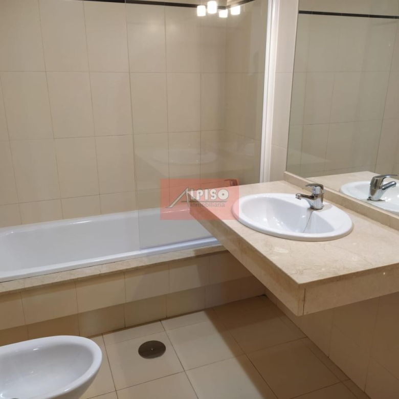 Piso en rentabilidad Urb. Residencia