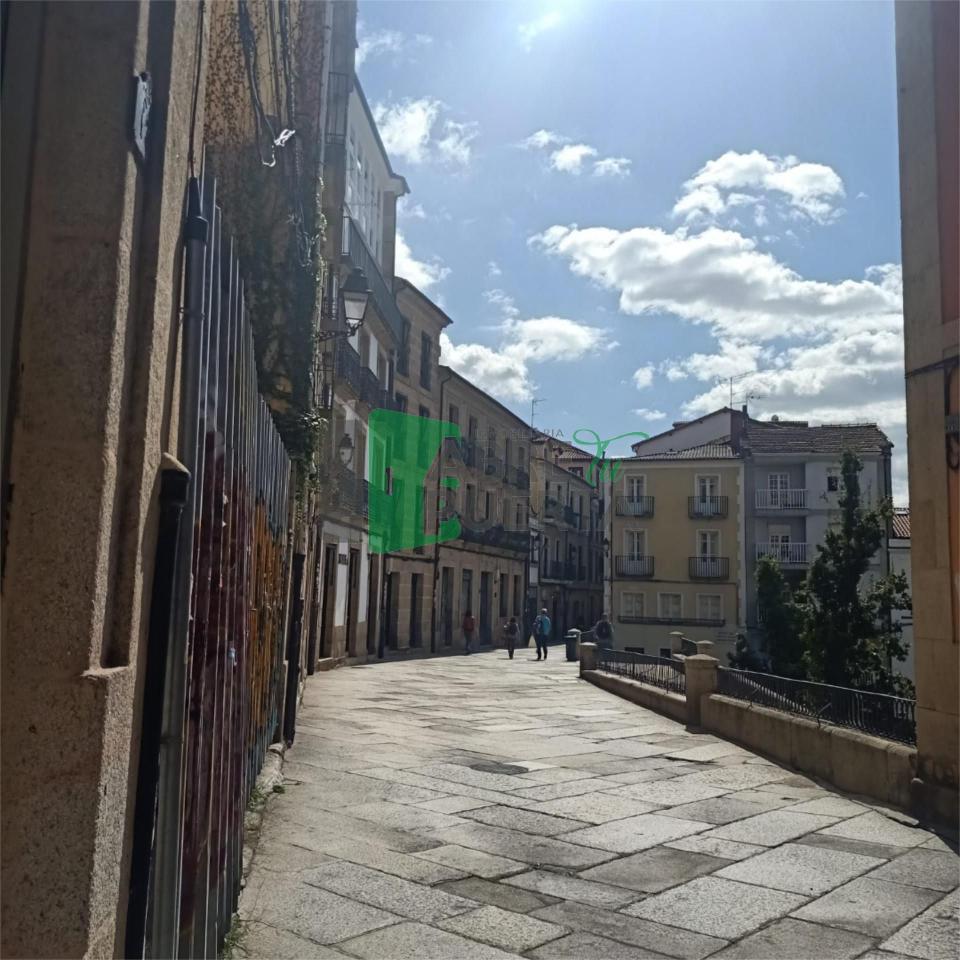 174784570265100027712_174784472583 Local comercial en venta en Casco Viejo