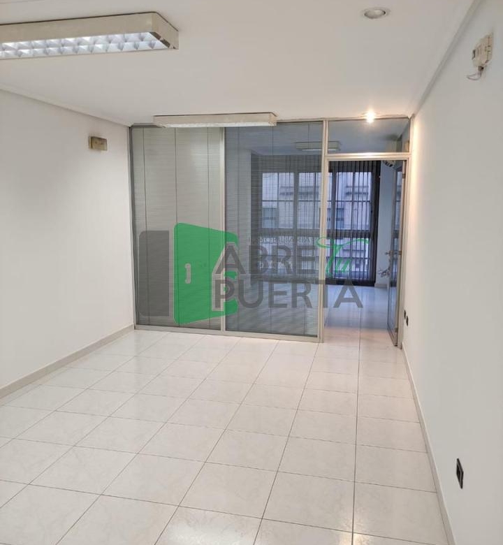 Local comercial en alquiler en Centro