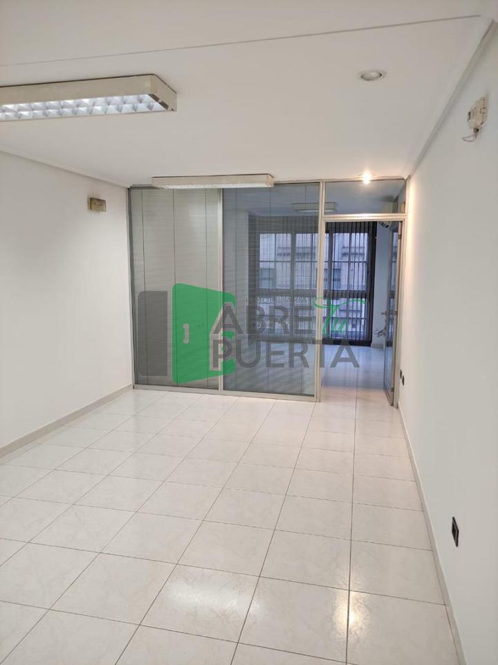 Local comercial en alquiler en Centro