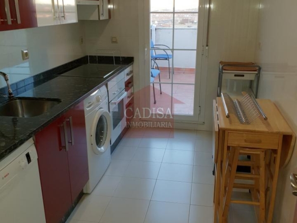 PRECIOSO ÁTICO EN VENTA EN EL PASEO DE SAN VICENTE. REF 6224