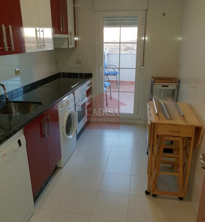 PRECIOSO ÁTICO EN VENTA EN EL PASEO DE SAN VICENTE. REF 6224