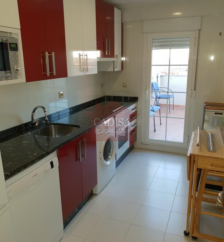 PRECIOSO ÁTICO EN VENTA EN EL PASEO DE SAN VICENTE. REF 6224