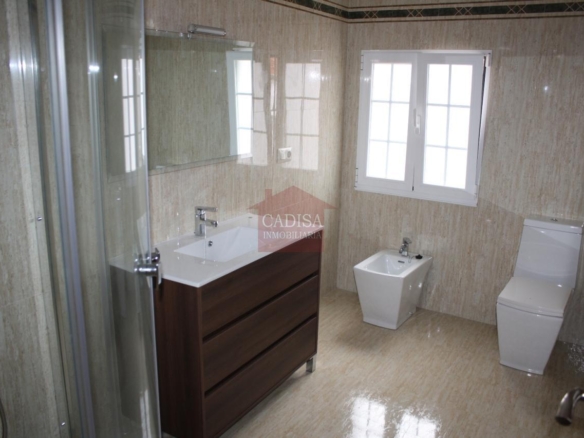 PRECIOSO ÁTICO EN VENTA EN EL PASEO DE SAN VICENTE. REF 6224