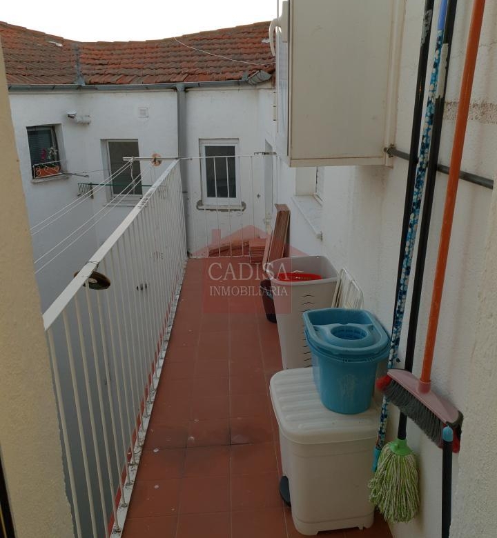 PRECIOSO ÁTICO EN VENTA EN EL PASEO DE SAN VICENTE. REF 6224