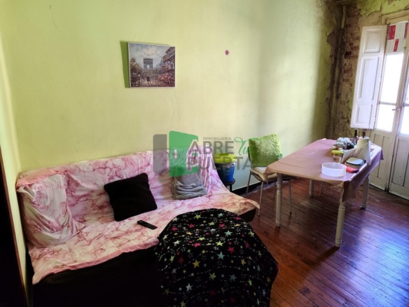 Conjunto de 3 Pisos para Reformar