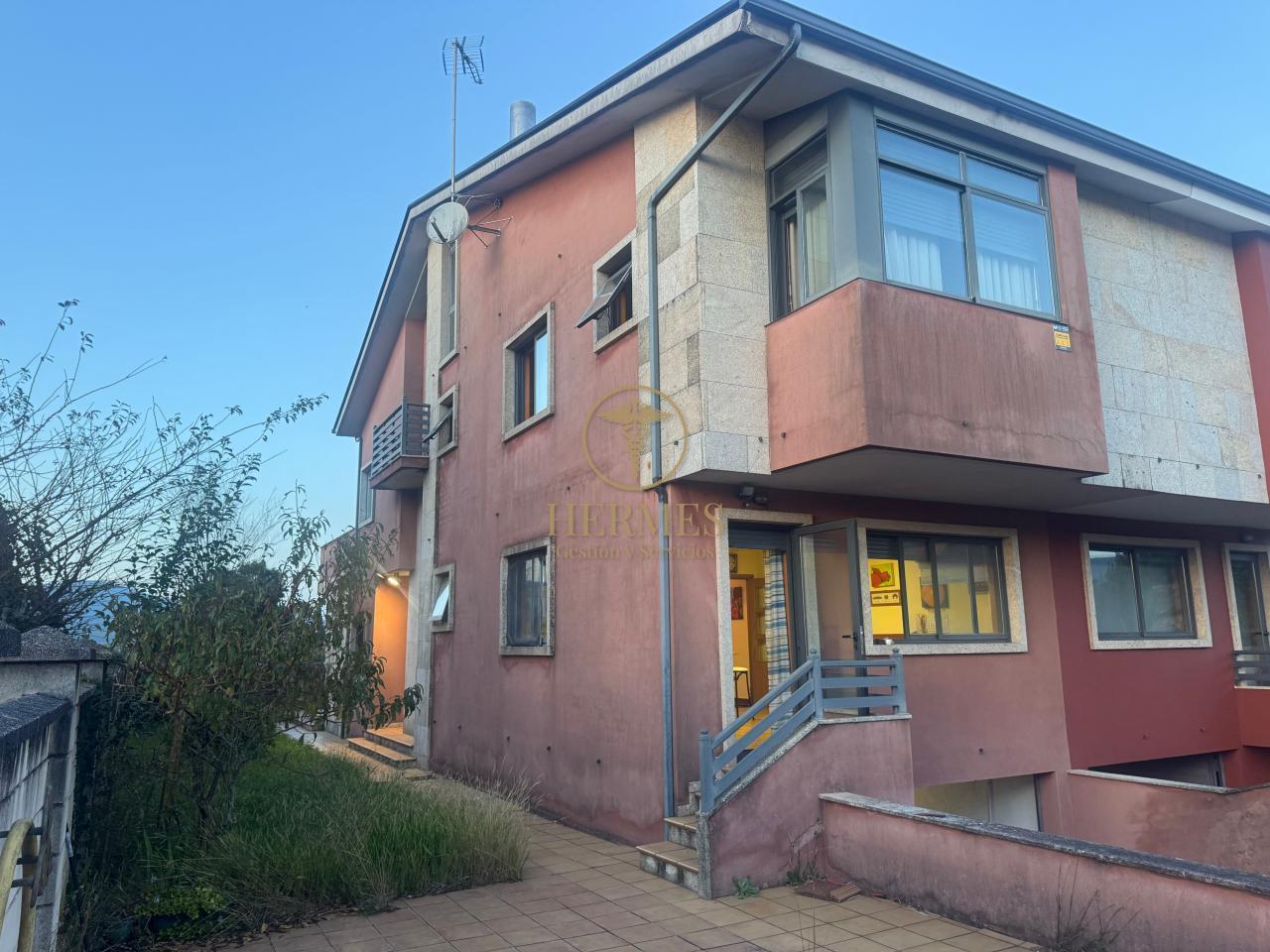 174885846576600039435_173253478950 Magnífico Adosado en Goian-Tomiño: ¡Tu Casa Ideal te Espera!