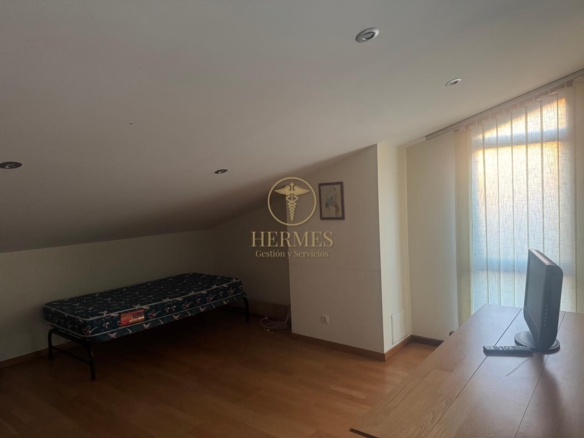 Magnífico Adosado en Goian-Tomiño: ¡Tu Casa Ideal te Espera!