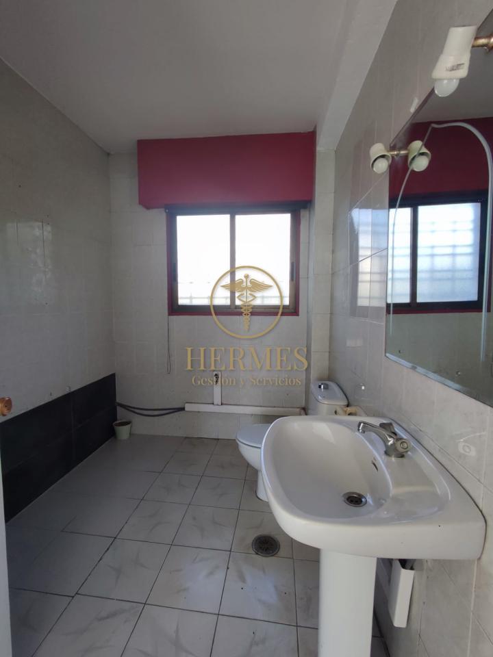 174885869852900027408_174247652392 Local comercial en Venta Balaidos