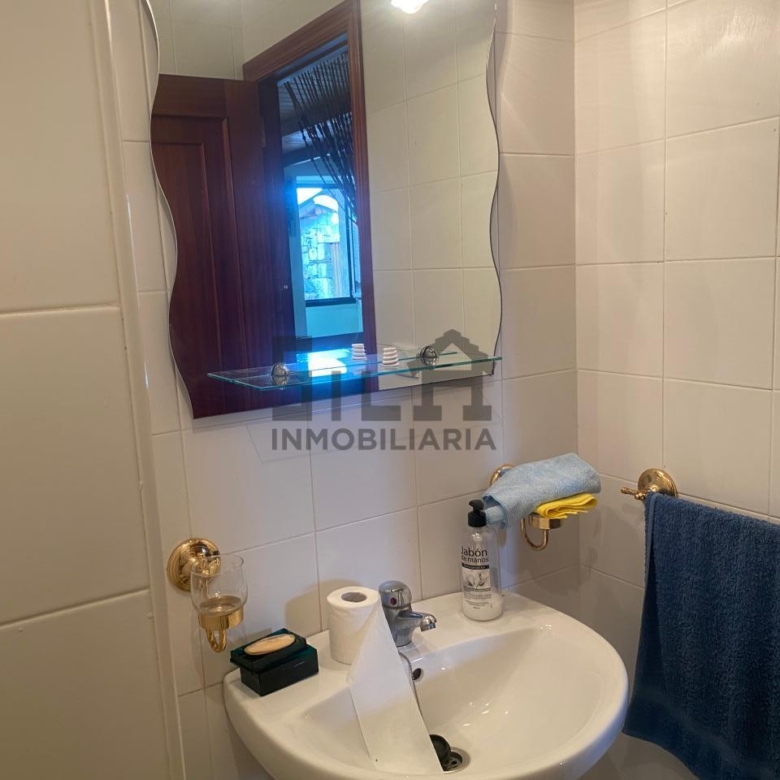VENTA DE CASA CON 2HA. VIÑAS
