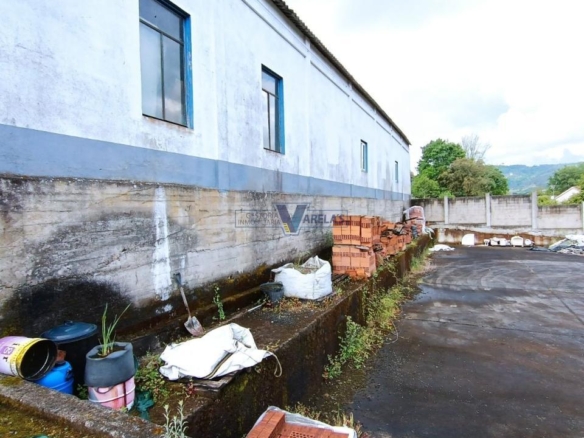Nave Industrial en Ourense