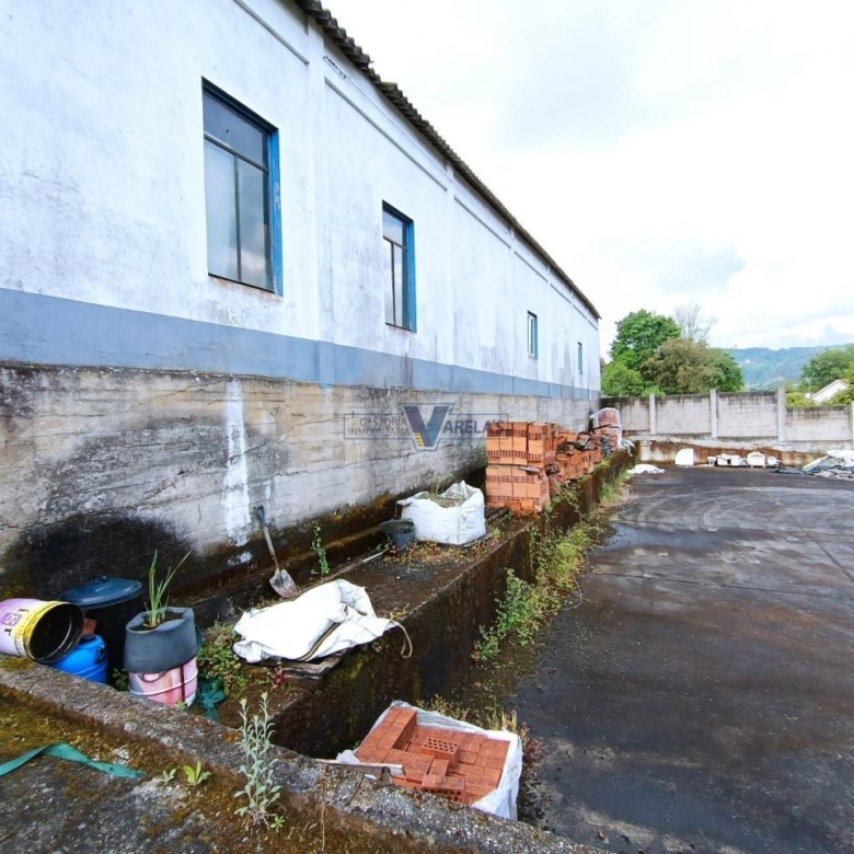 Nave Industrial en Ourense