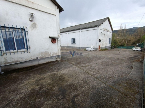 Nave Industrial en Ourense