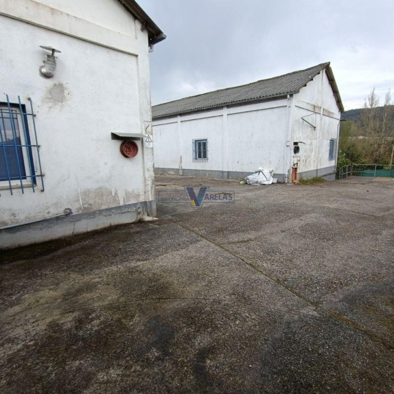 Nave Industrial en Ourense