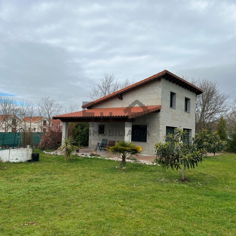 VENTA FINCA CON GALPÓN EN TAPADA DE BOUZAS