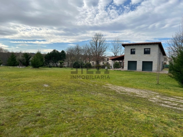 VENTA FINCA CON GALPÓN EN TAPADA DE BOUZAS