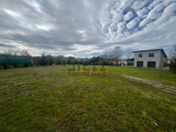 VENTA FINCA CON GALPÓN EN TAPADA DE BOUZAS