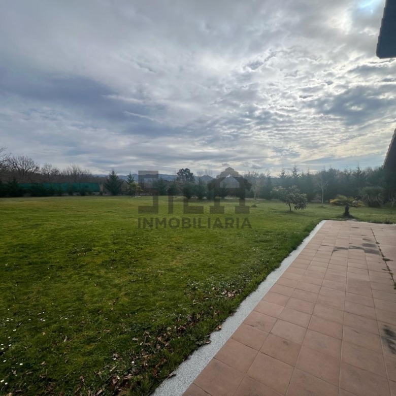 VENTA FINCA CON GALPÓN EN TAPADA DE BOUZAS