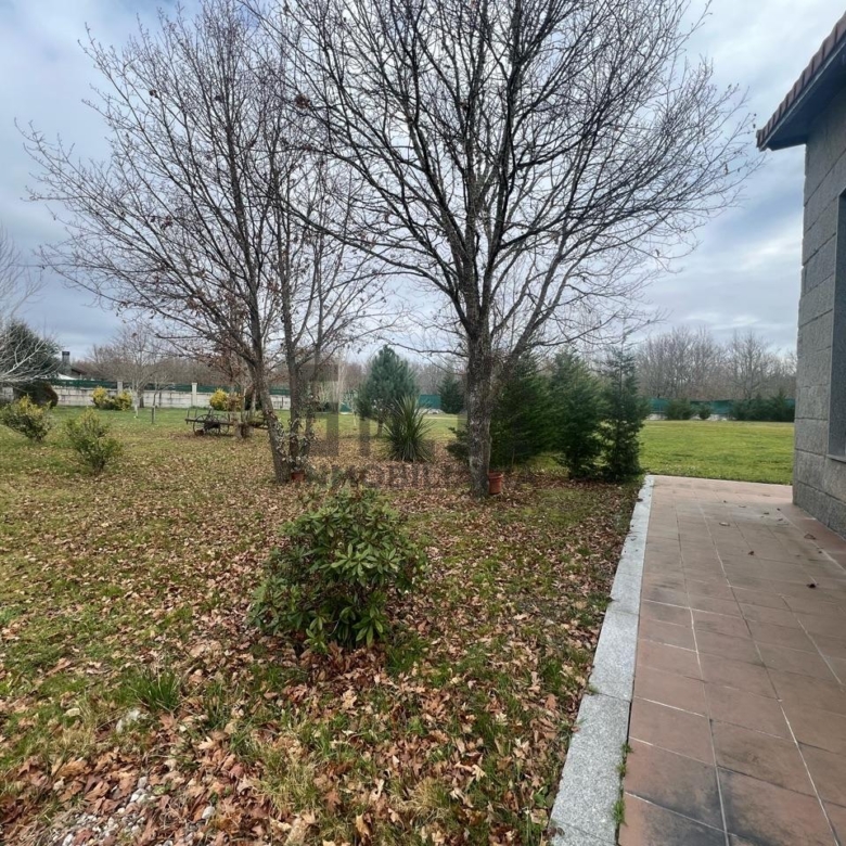 VENTA FINCA CON GALPÓN EN TAPADA DE BOUZAS